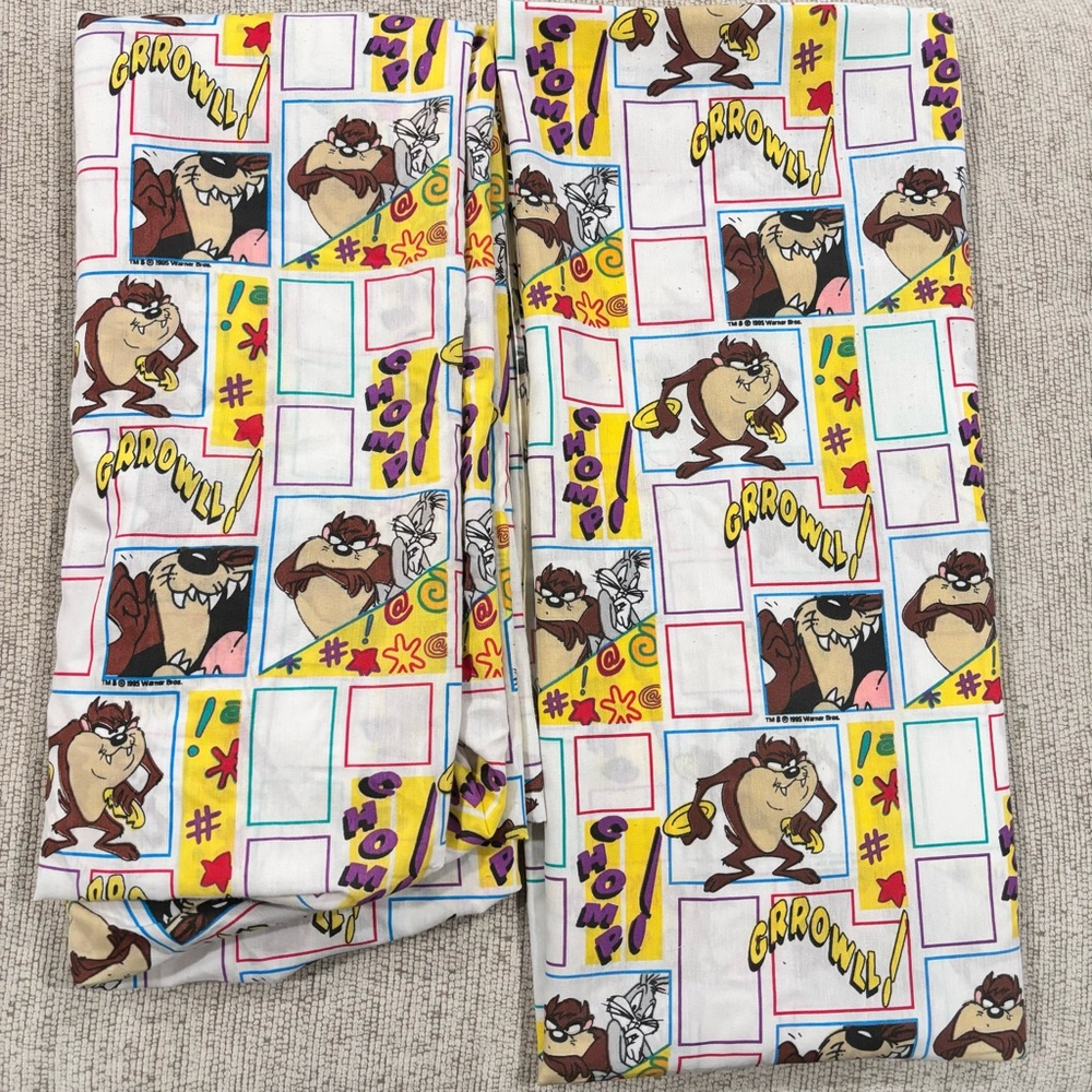 VINTAGE Looney Tunes Sheets Bugs Bunny Taz Tasmanian Devil